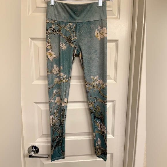 Limited Edition Van Gogh “Almond Blossoms” Leggings, Size Small - Picture 2 of 4